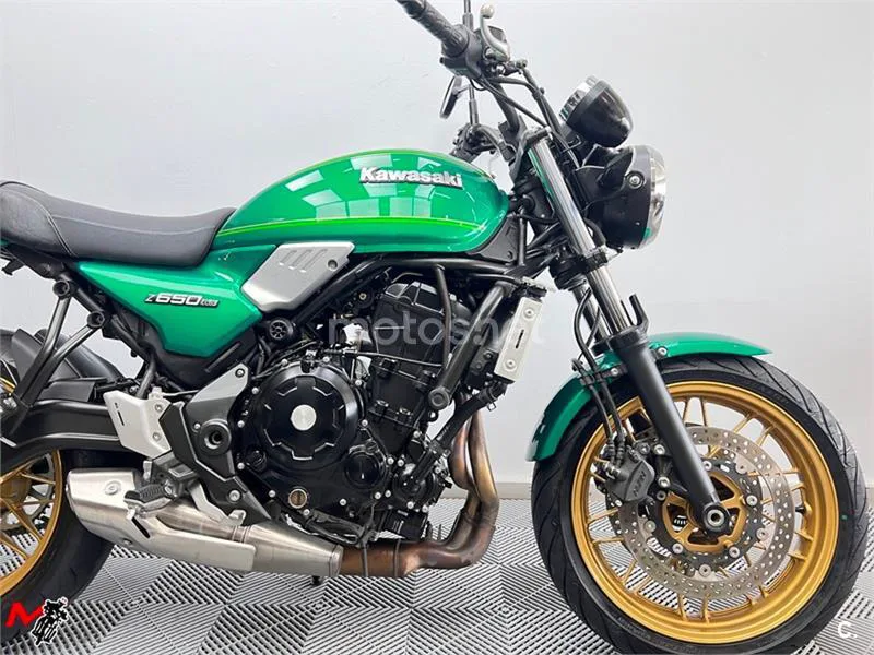 Kawasaki Z650 – Vista 3
