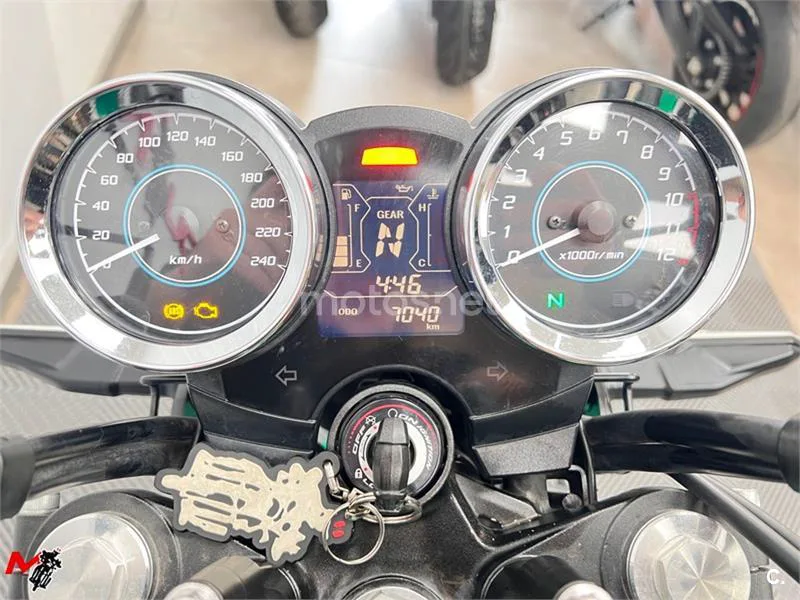 Kawasaki Z650 – Vista 8