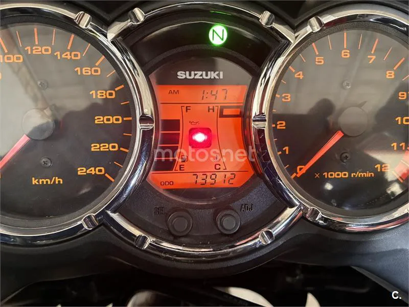 Suzuki V-Strom 1000 – Vista 4