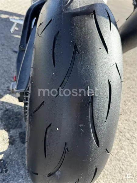 Honda CBR 1000 RR Fireblade – Vista 11