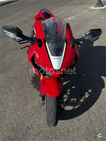 Honda CBR 1000 RR Fireblade – Vista 14