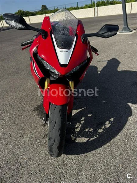 Honda CBR 1000 RR Fireblade – Vista 6