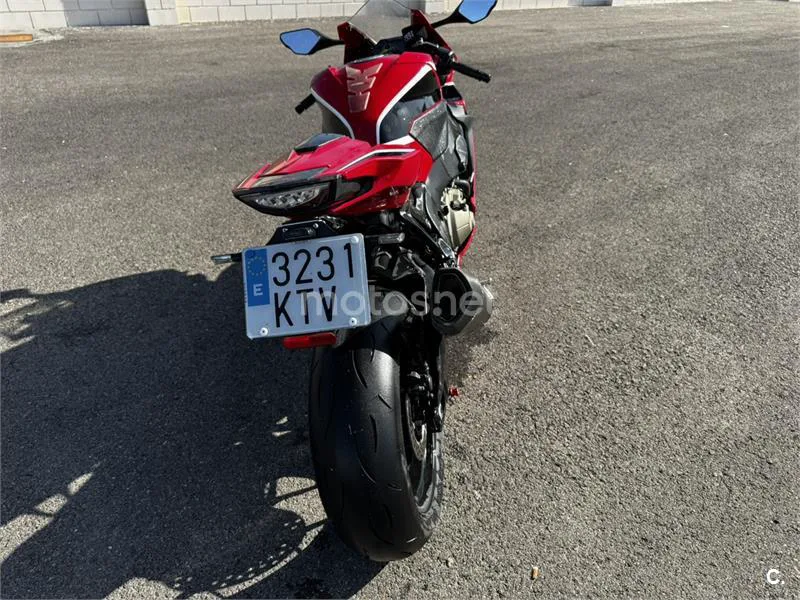Honda CBR 1000 RR Fireblade – Vista 7