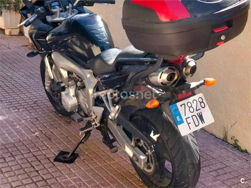 Yamaha FZ6 Fazer - Vista 3