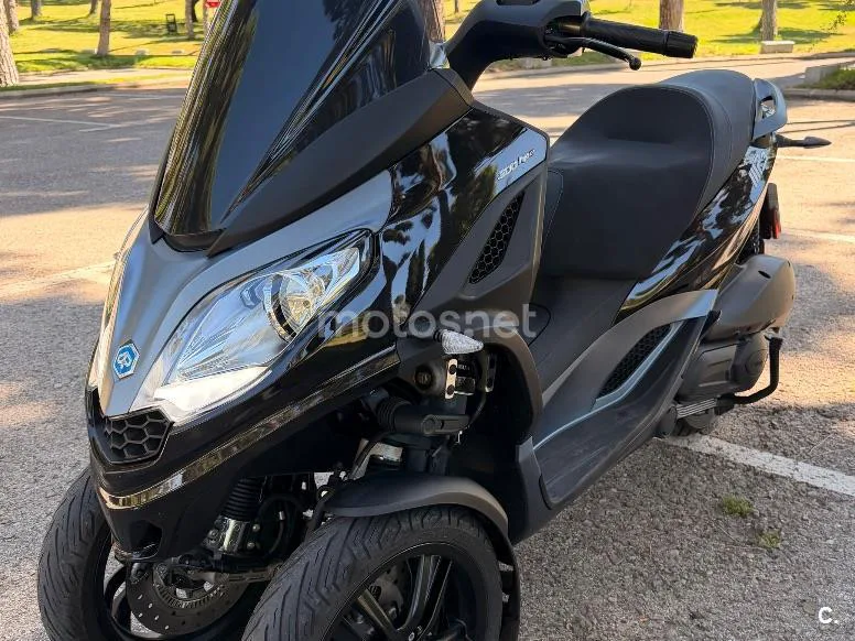 Piaggio MP3 – Vista 2