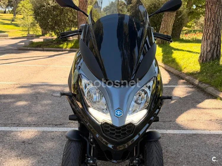 Piaggio MP3 – Vista 3