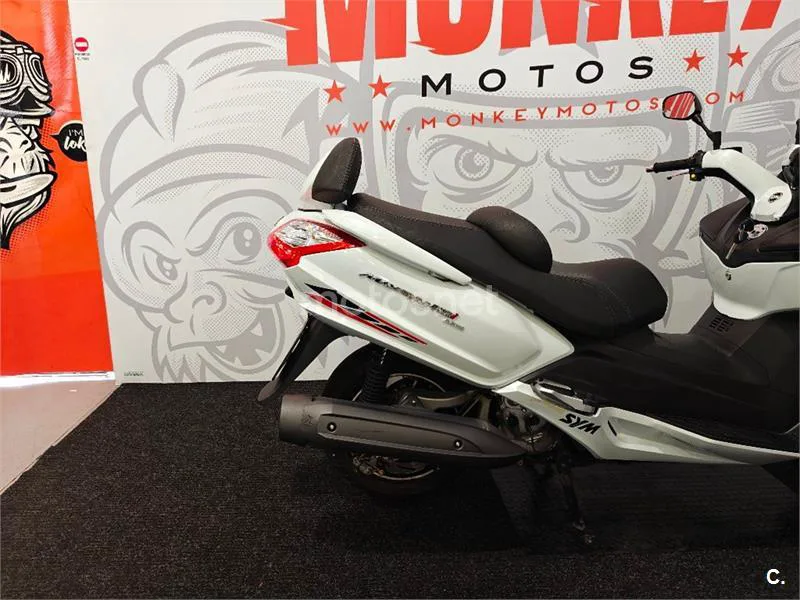 SYM Maxsym 400 – Vista 14