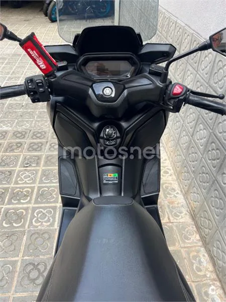 Yamaha XMAX 300 – Vista 3