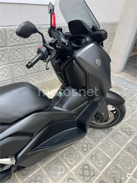 Yamaha XMAX 300 – Vista 6