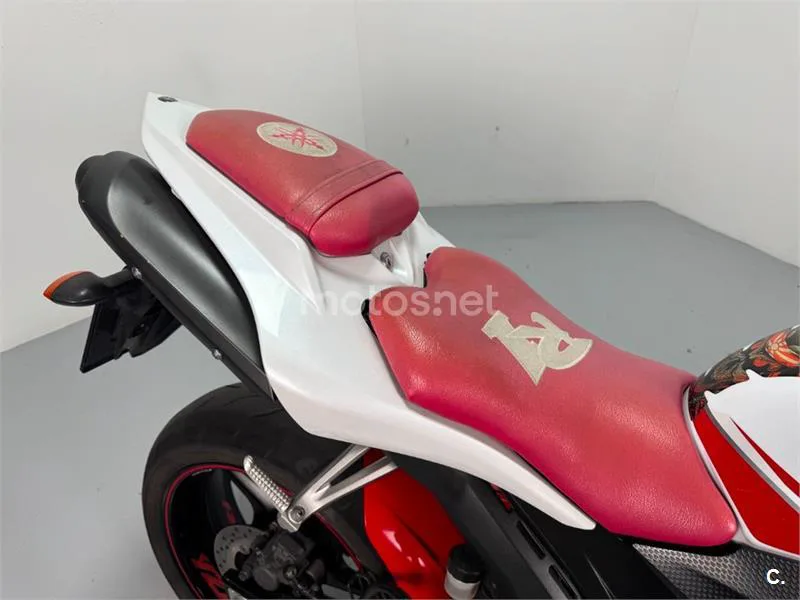 Yamaha R1 – Vista 23