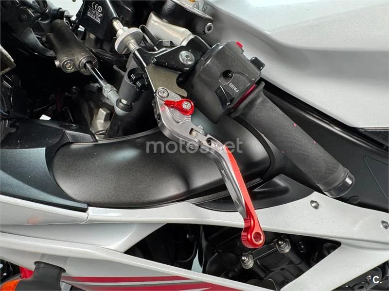 Yamaha R1 – Vista 7