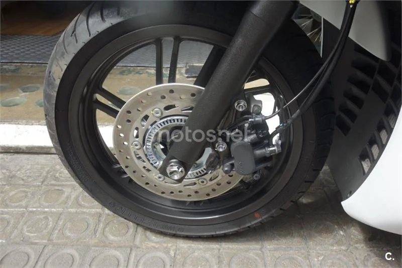 Honda SH 350i – Vista 16