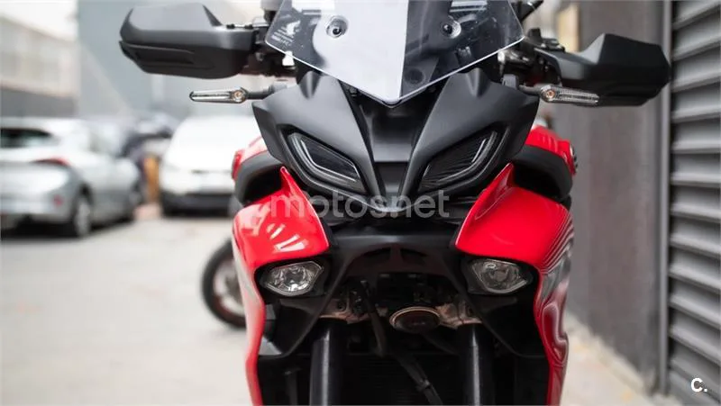 Yamaha Tracer 9 – Vista 12