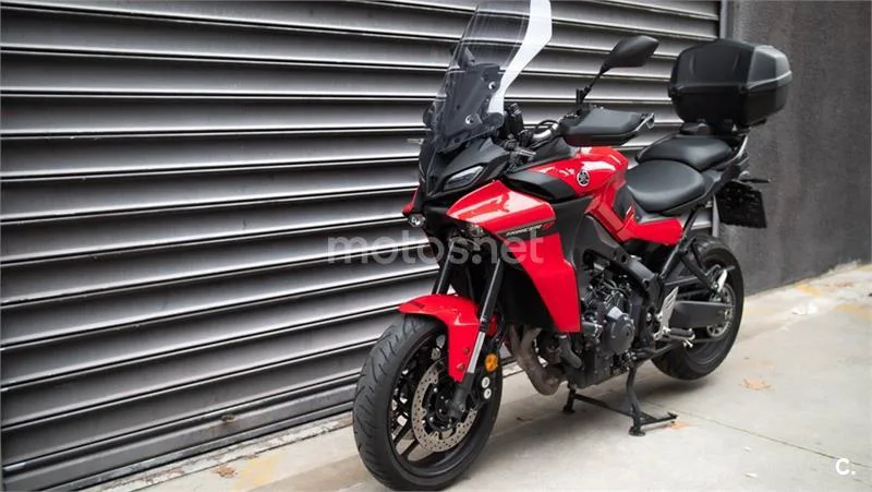 Yamaha Tracer 9 – Vista 14