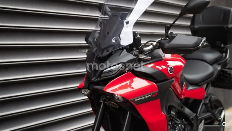 Yamaha Tracer 9 – Vista 15