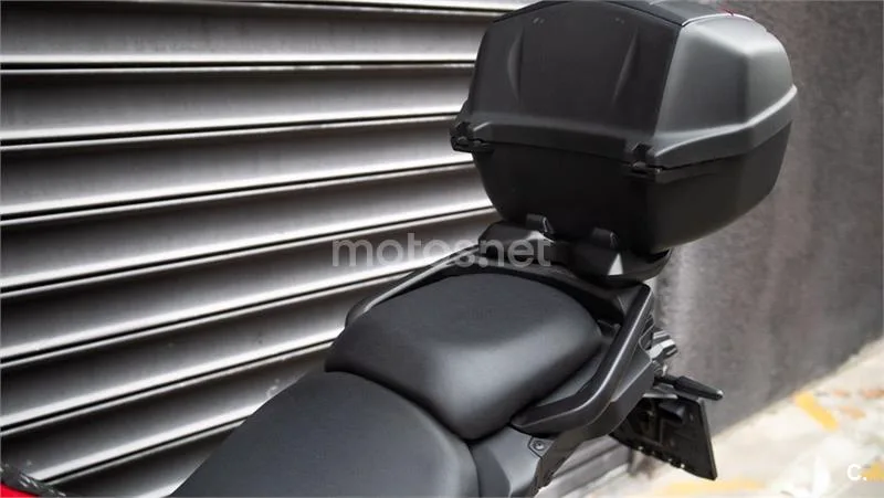 Yamaha Tracer 9 – Vista 20