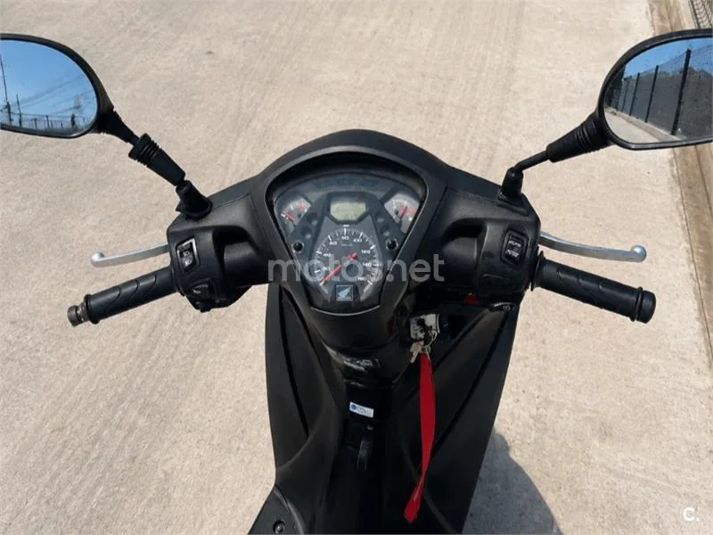 Honda SH 125i – Vista 2