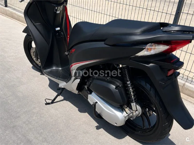 Honda SH 125i – Vista 4