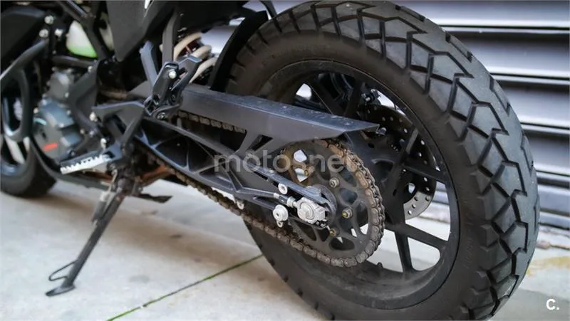 KTM 390 – Vista 19