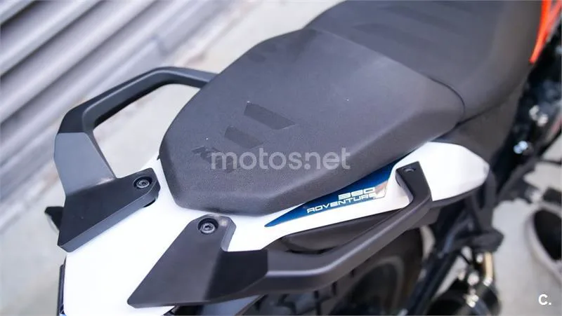 KTM 390 – Vista 10