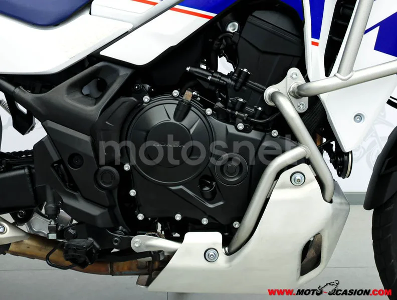 Honda XL 750 Transalp – Vista 5