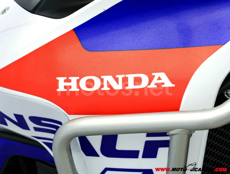 Honda XL 750 Transalp – Vista 9
