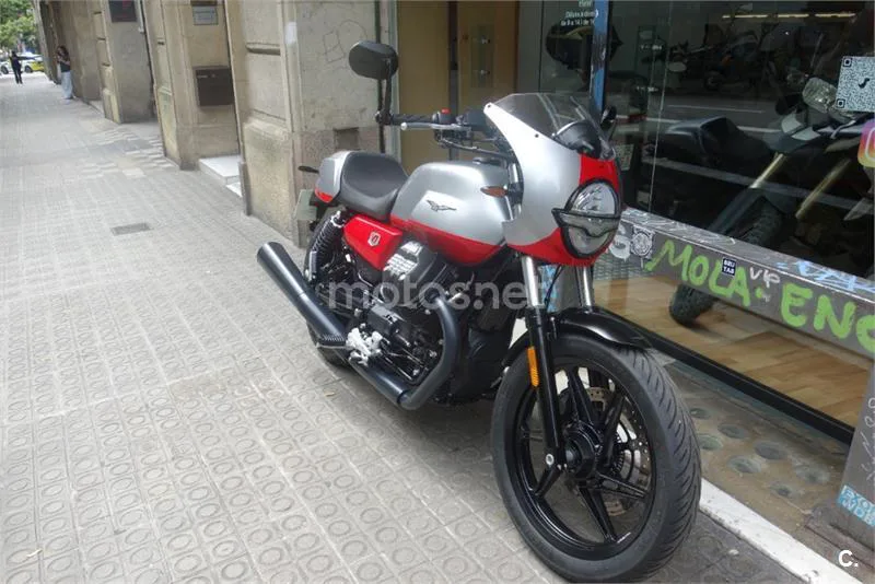 Moto Guzzi V7 – Vista 11