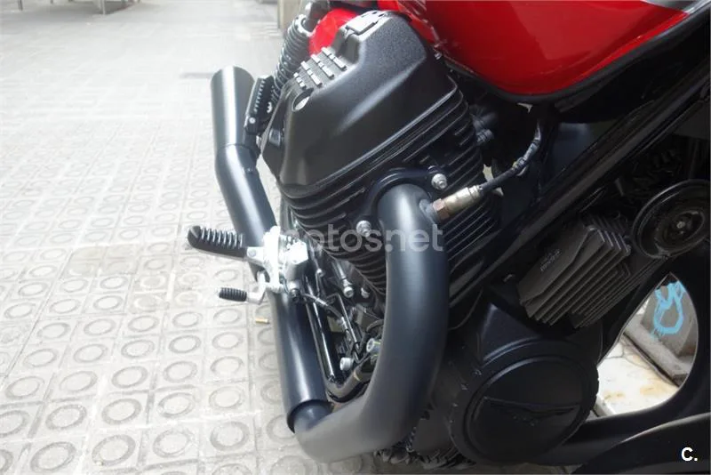Moto Guzzi V7 – Vista 13