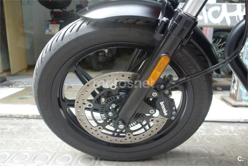 Moto Guzzi V7 – Vista 19