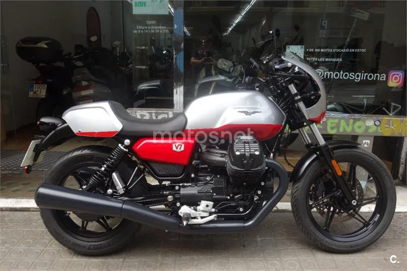 Moto Guzzi V7 – Vista 3