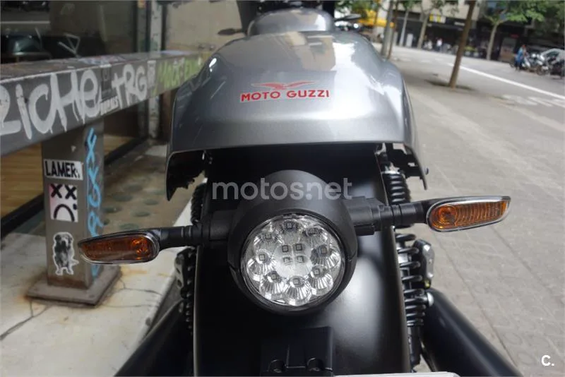 Moto Guzzi V7 – Vista 8