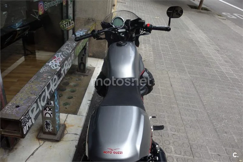 Moto Guzzi V7 – Vista 9