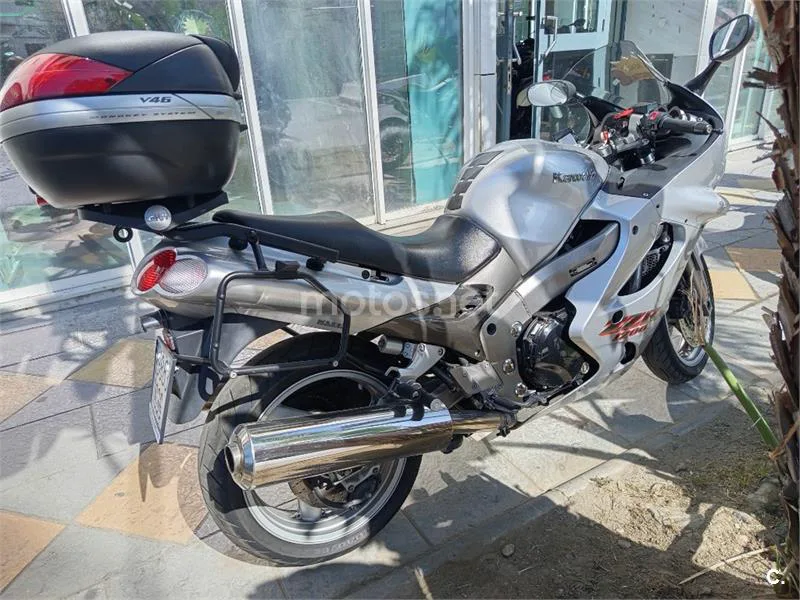 Kawasaki ZZR 1200 – Vista 7