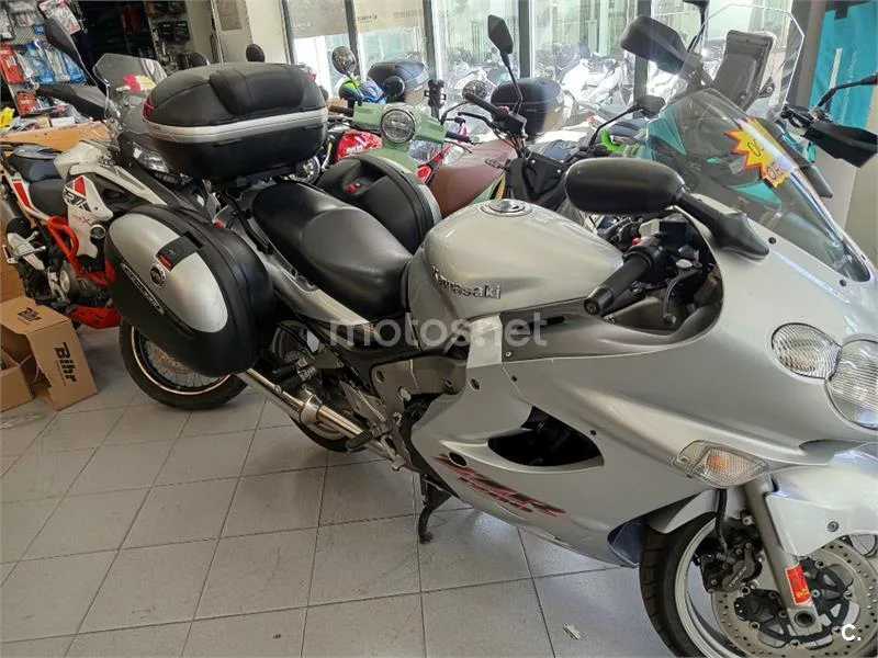 Kawasaki ZZR 1200 – Vista 9