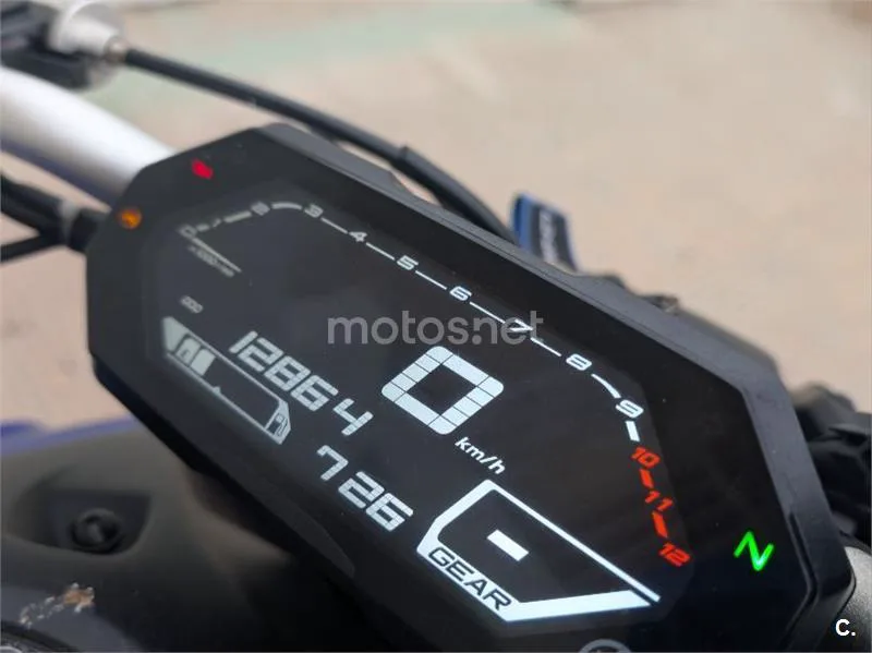 Yamaha MT-07 – Vista 8