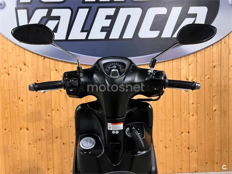 Yamaha D'elight 125 – Vista 13