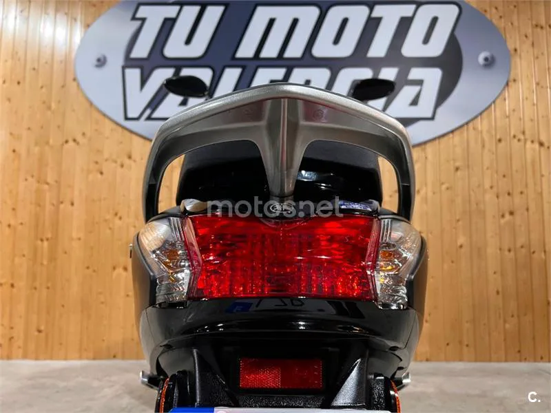 Yamaha D'elight 125 – Vista 16