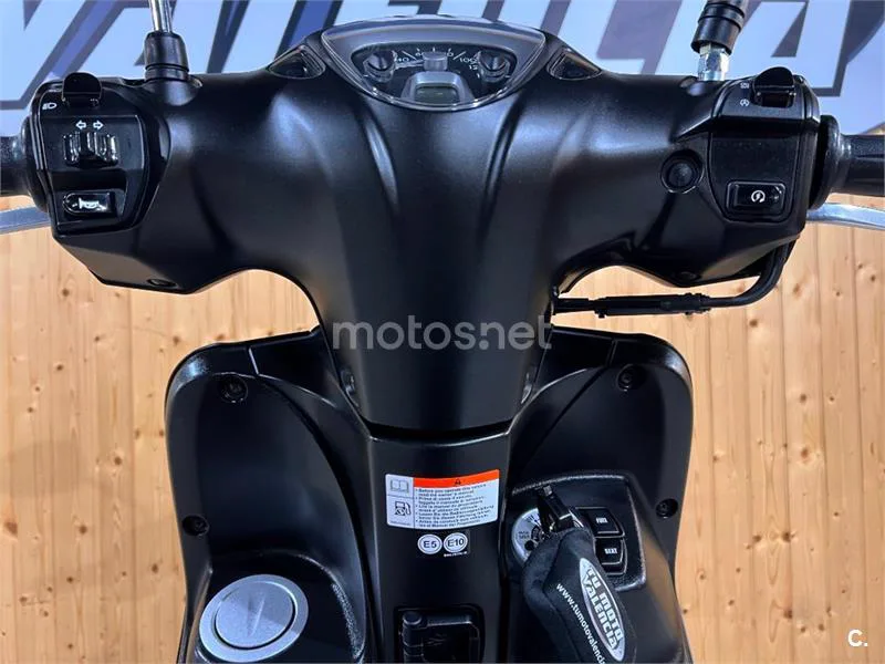 Yamaha D'elight 125 – Vista 17