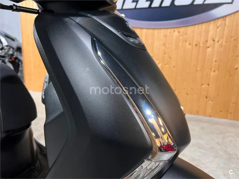 Yamaha D'elight 125 – Vista 37