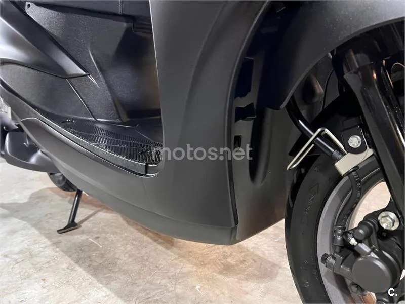Yamaha D'elight 125 – Vista 42