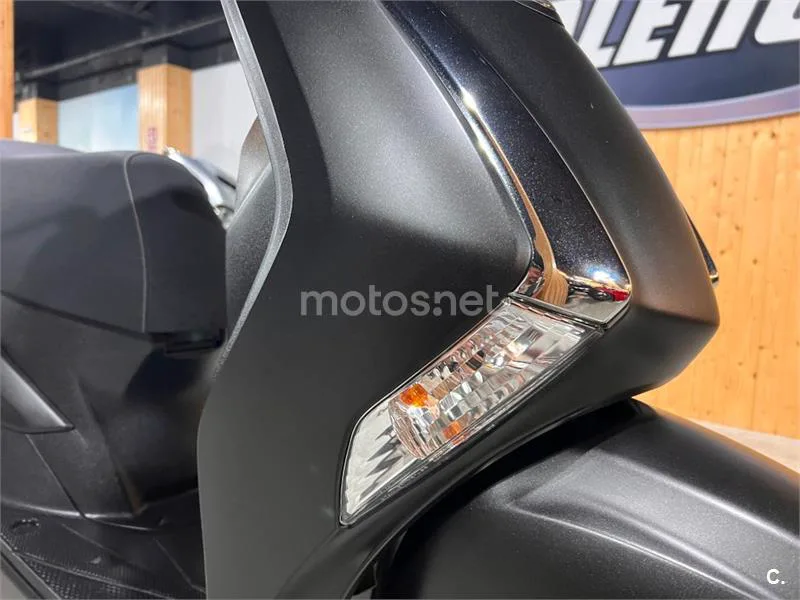 Yamaha D'elight 125 – Vista 43