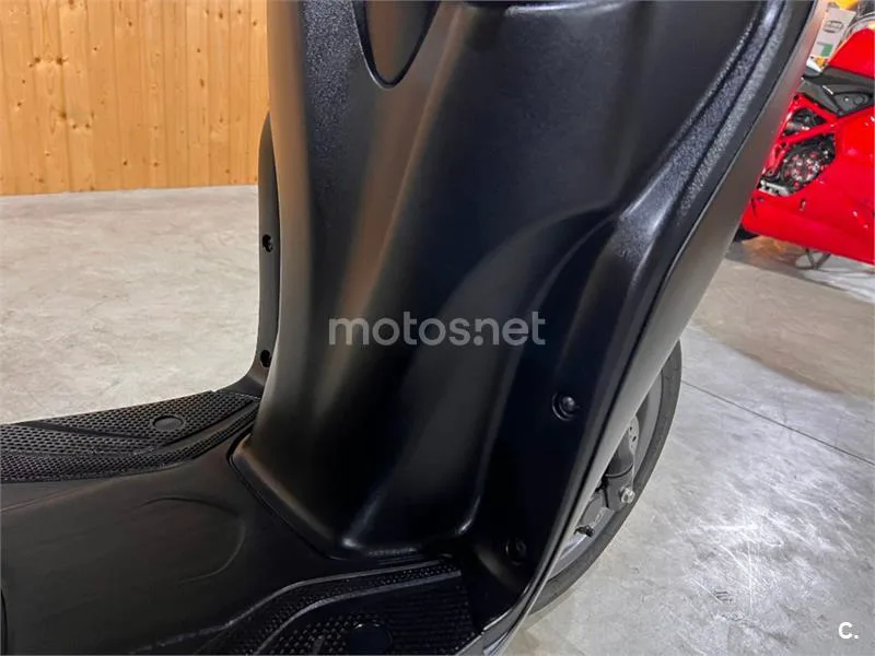 Yamaha D'elight 125 – Vista 45