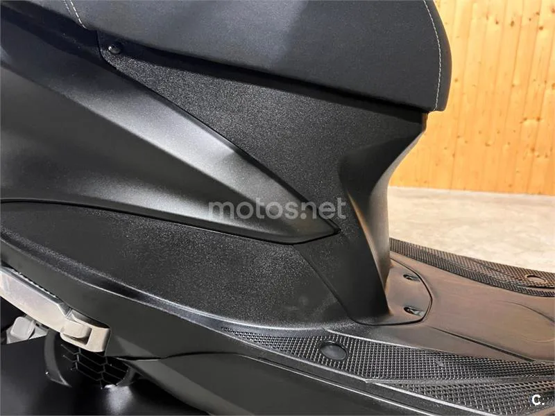 Yamaha D'elight 125 – Vista 47