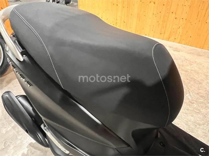 Yamaha D'elight 125 – Vista 51