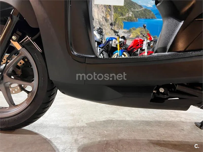 Yamaha D'elight 125 – Vista 67