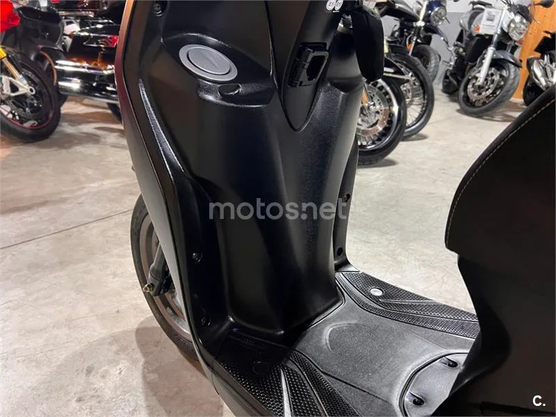 Yamaha D'elight 125 – Vista 69