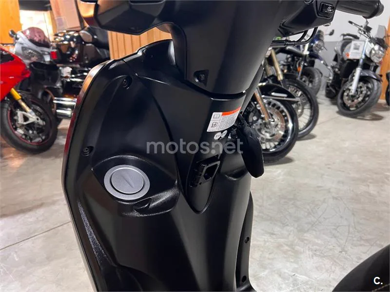Yamaha D'elight 125 – Vista 70