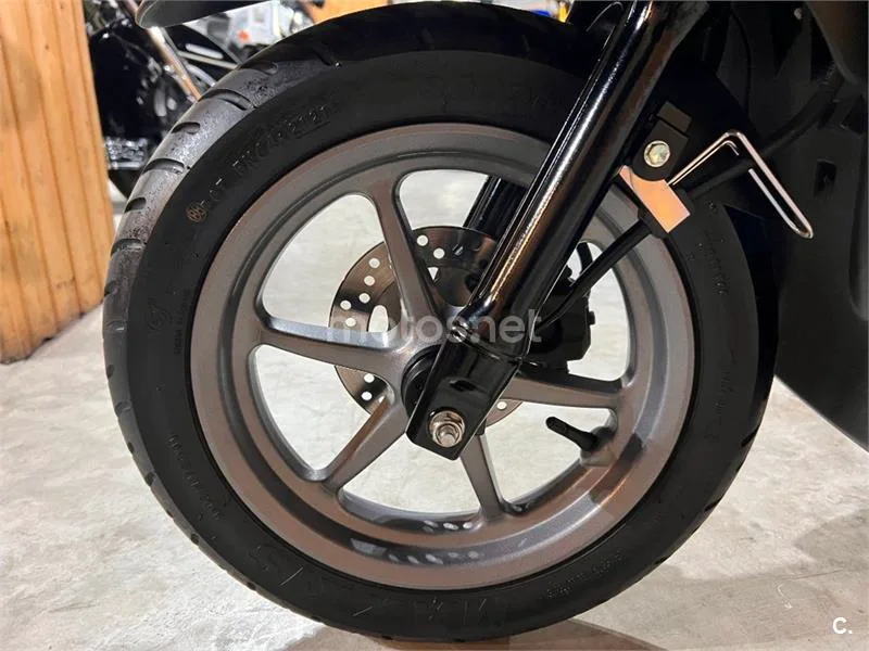 Yamaha D'elight 125 – Vista 77