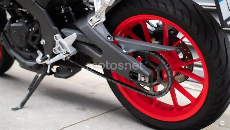 Yamaha MT-125 – Vista 17