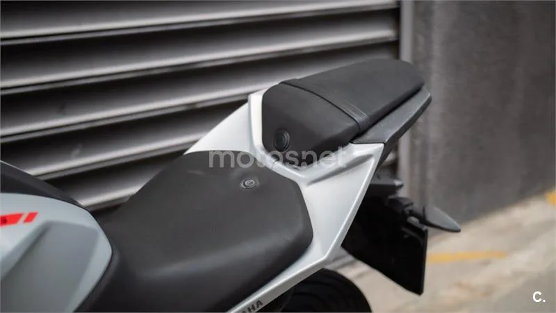 Yamaha MT-125 – Vista 19
